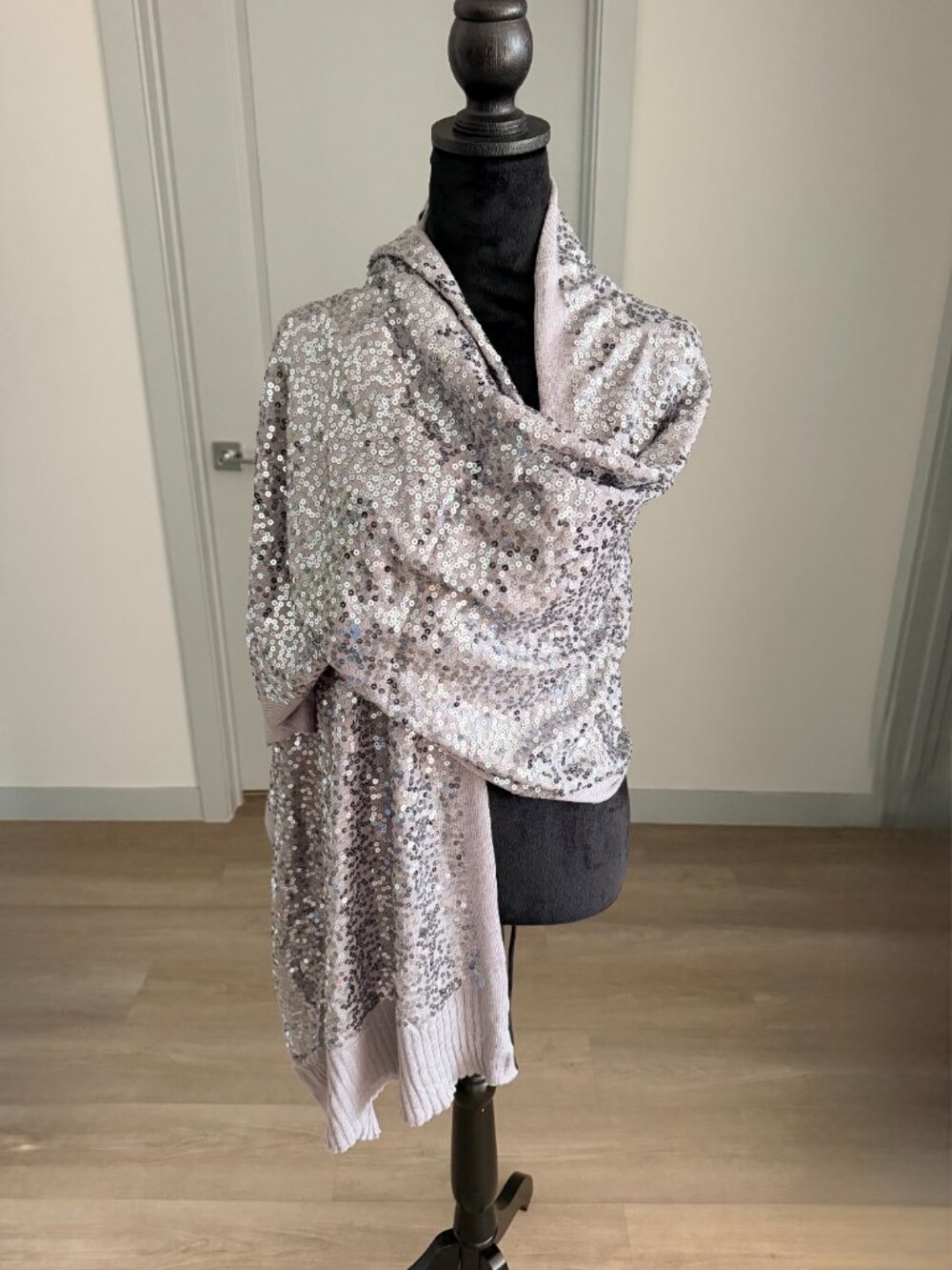 Iman Gloibal Chic Pewter Gray Sequin Wrap Pashmina Evening Wear Wedding Holiday - Picture 2 of 6